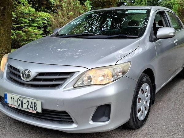 Toyota Corolla Saloon, Diesel, 2011, Silver