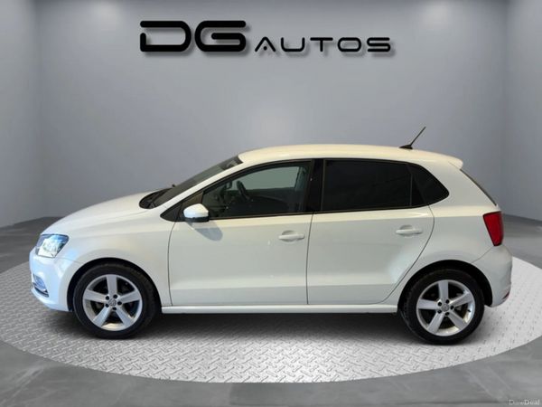 Volkswagen Polo Hatchback, Petrol, 2016, White