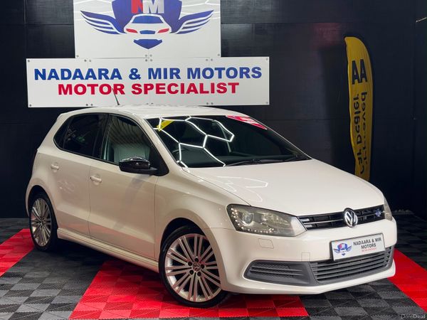 Volkswagen Polo Hatchback, Petrol, 2014, White