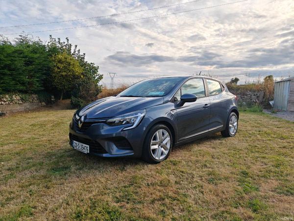 Renault Clio Hatchback, Petrol, 2022, Grey