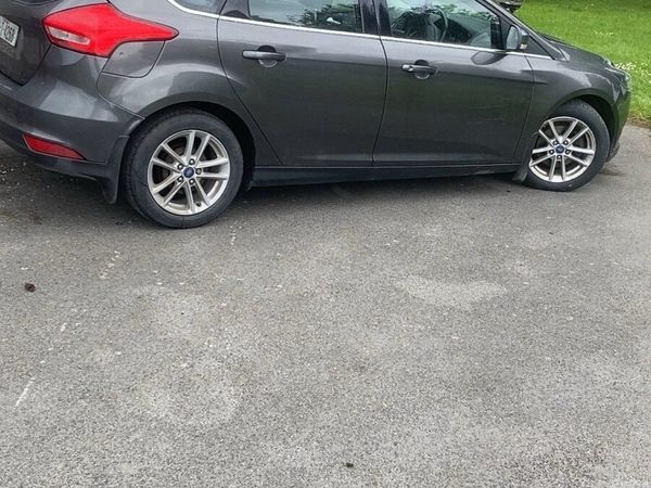 Ford Focus Hatchback, Diesel, 2016, Grey