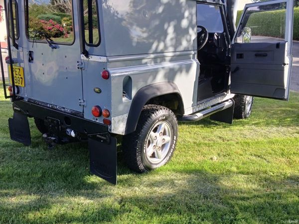 Land Rover Defender 2001 for sale in Louth for €12,500 on DoneDeal
