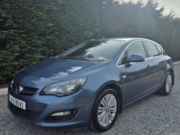 Opel Astra Hatchback, Diesel, 2015, Blue