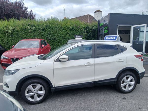 Nissan Qashqai MPV, Diesel, 2019, White