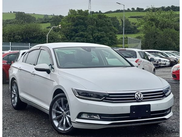 Volkswagen Passat Estate, Petrol, 2016, White