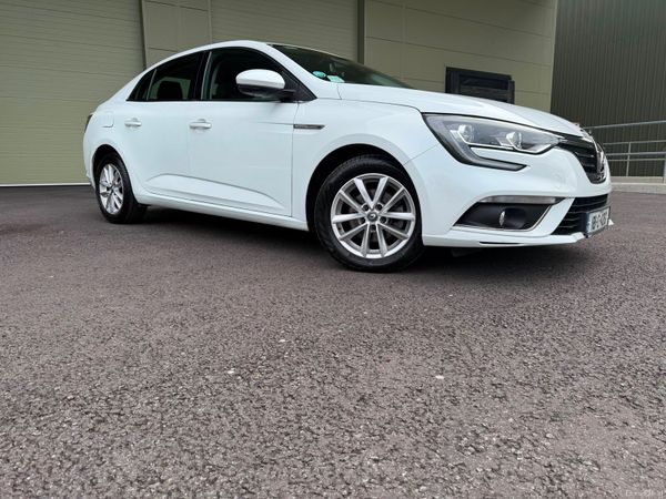 Renault Megane Saloon, Diesel, 2018, White