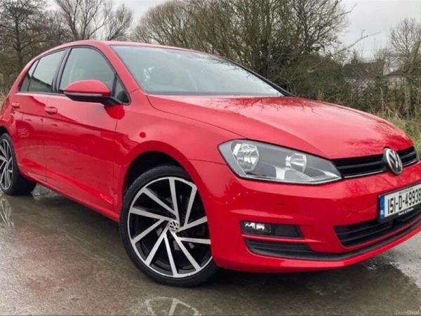 Volkswagen Golf Hatchback, Petrol, 2015, Red