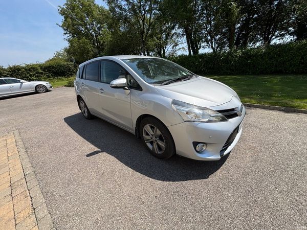 Toyota Verso MPV, Diesel, 2015, Silver