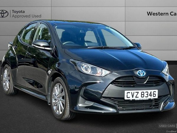 Toyota Yaris Hatchback, Petrol Hybrid, 2023, Black