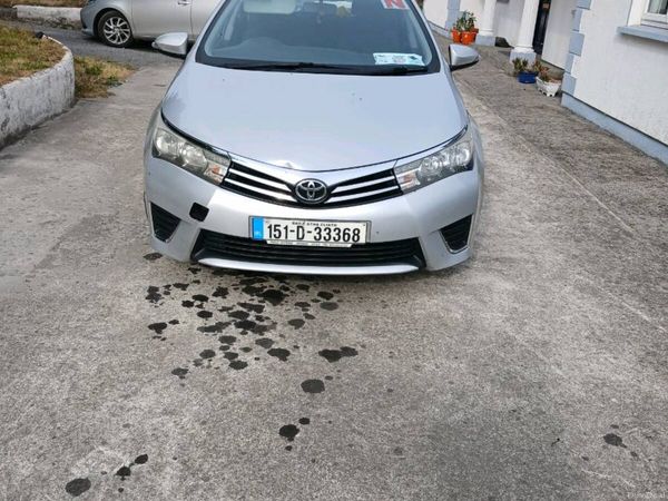 Toyota Corolla Saloon, Diesel, 2015, Silver