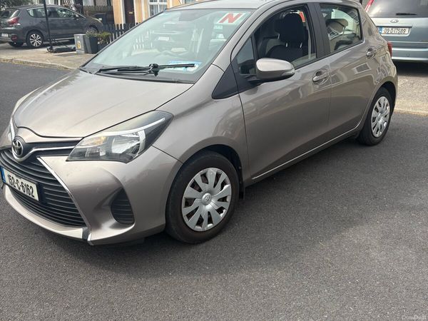 Toyota Yaris Hatchback, Petrol, 2015, Beige