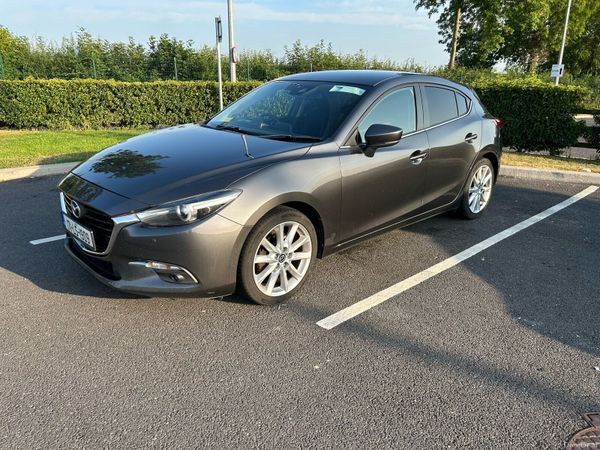 Mazda Mazda3 Hatchback, Petrol, 2017, Grey