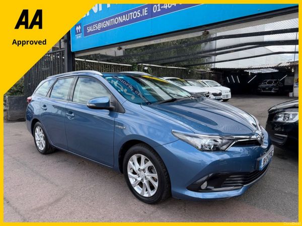 Toyota Auris MPV, Petrol Hybrid, 2018, Blue