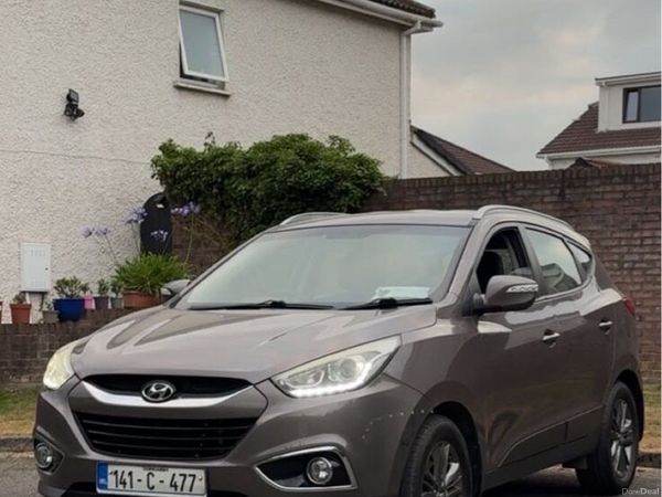 Ford Focus Hatchback, Diesel, 2014, Brown