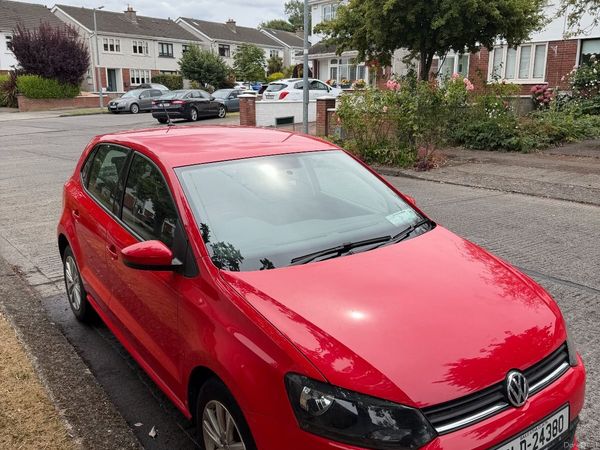 Volkswagen Polo Hatchback, Petrol, 2016, Red
