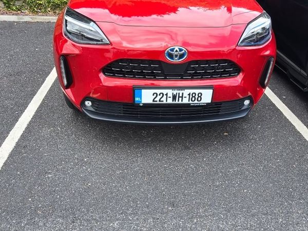 Toyota Yaris Cross Hatchback, Petrol Hybrid, 2022, Red