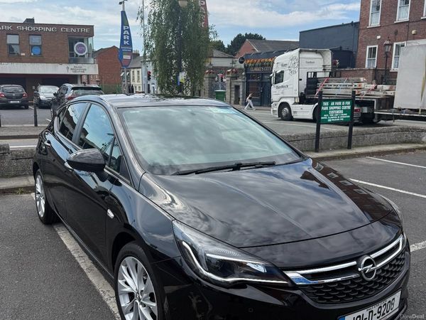 Opel Astra Hatchback, Petrol, 2019, Black
