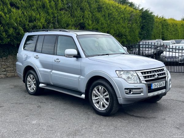 Mitsubishi Pajero SUV, Diesel, 2017, Silver