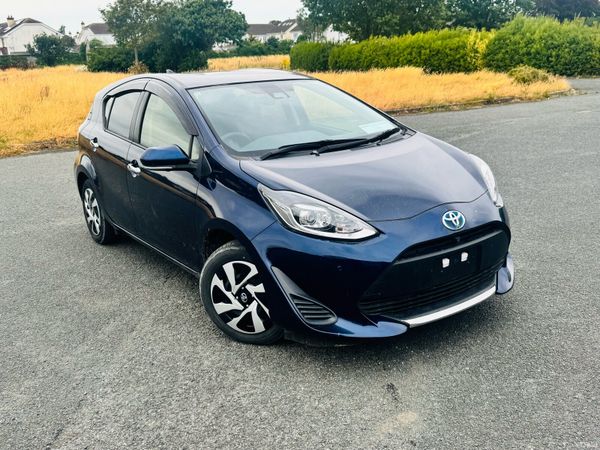 Toyota Prius Hatchback, Petrol Hybrid, 2020, Blue