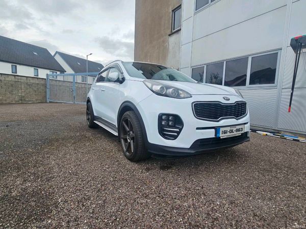 Kia Sportage SUV, Diesel, 2016, White