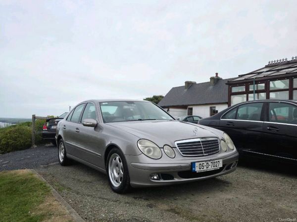 Mercedes-Benz E-Class Saloon, Petrol, 2005, Silver