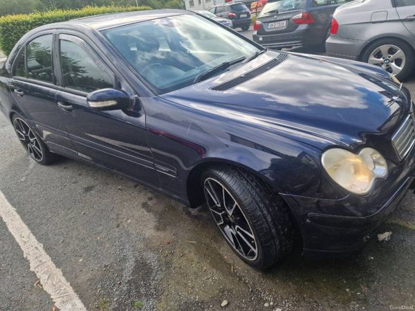 Mercedes-Benz C-Class Saloon, Petrol, 2007, Blue