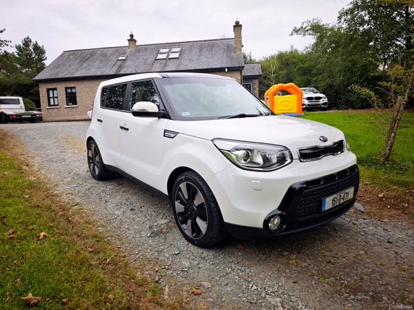 Kia Soul Hatchback, Diesel, 2015, White