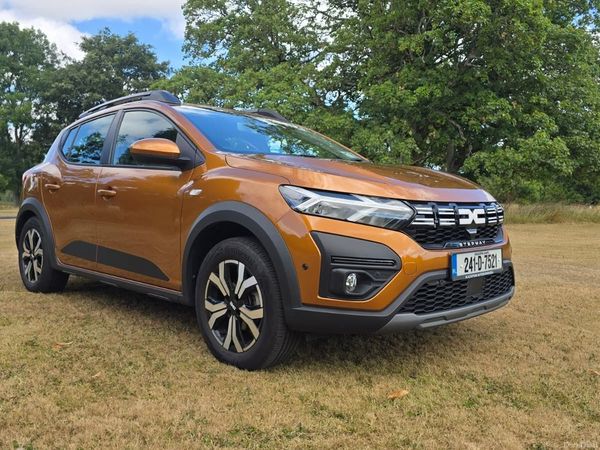 Dacia Sandero Stepway Hatchback, Petrol, 2024, Orange