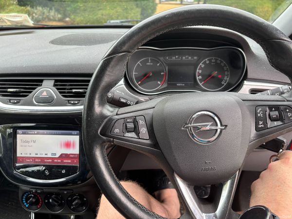 Opel Corsa Hatchback, Diesel, 2016, Red