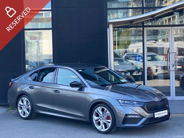 Skoda Octavia Saloon, Diesel, 2023, Grey