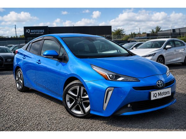 Toyota Prius Hatchback, Petrol Hybrid, 2021, Blue
