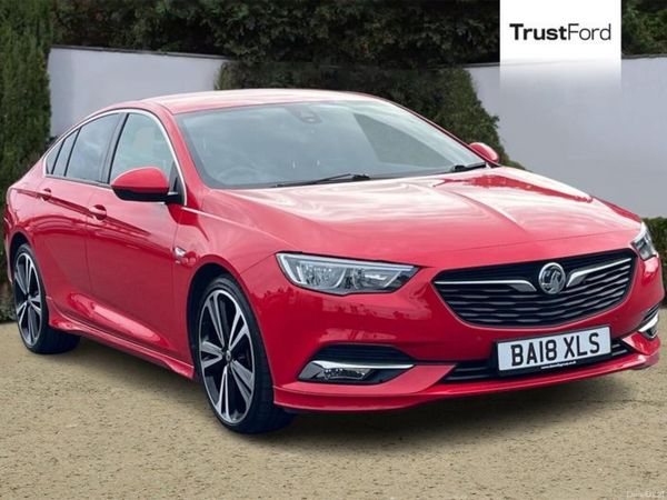 Vauxhall Insignia Hatchback, Diesel, 2018, Red