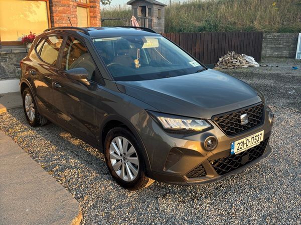 SEAT Arona SUV, Petrol, 2023, Green
