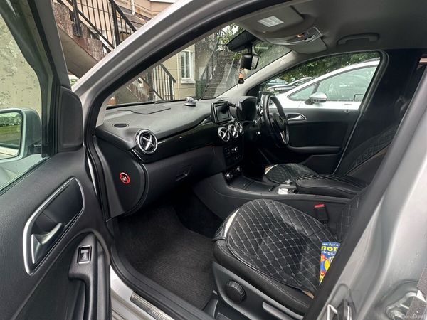 Mercedes-Benz B-Class MPV, Diesel, 2013, Silver