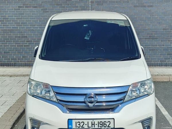 Nissan Serena MPV, Petrol Hybrid, 2013, White