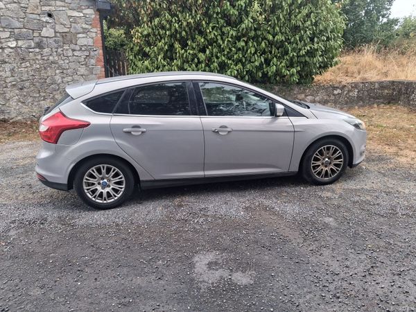 Ford Focus Hatchback, Diesel, 2011, Silver
