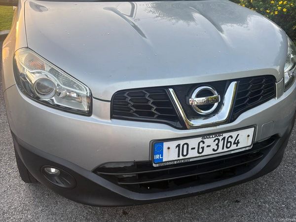 Nissan Qashqai Hatchback, Diesel, 2010, Silver