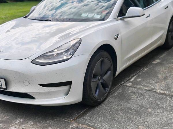 Tesla Model 3 Saloon, Electric, 2020, White