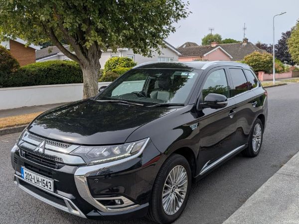 Mitsubishi Outlander SUV, Petrol Plug-in Hybrid, 2020, Black