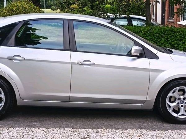 Ford Focus Hatchback, Diesel, 2009, Silver