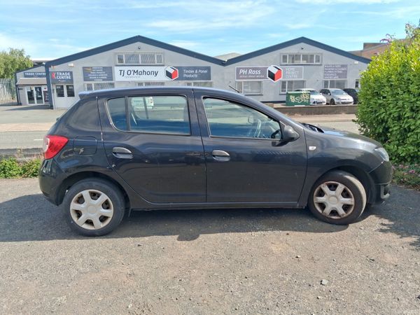 Dacia Sandero Hatchback, Diesel, 2015, Black