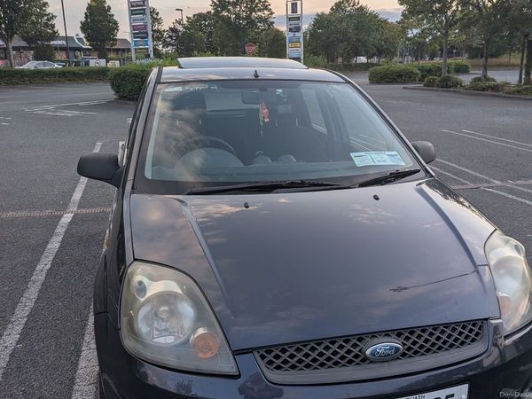 Ford Fiesta Hatchback, Petrol, 2007, Silver