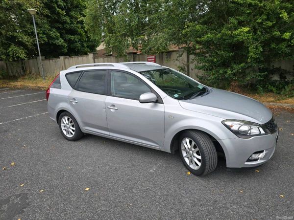 Kia Ceed Estate, Diesel, 2010, Silver
