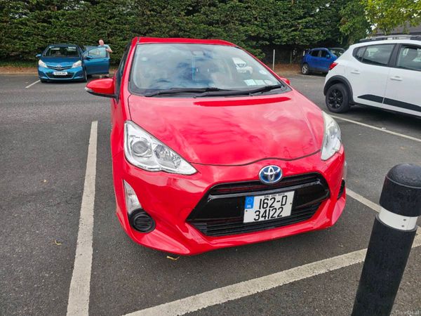 Toyota Aqua Hatchback, Petrol Hybrid, 2016, Red