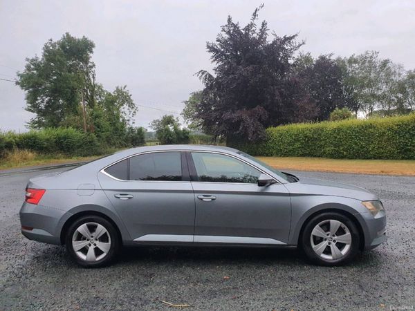 Skoda Superb Hatchback, Diesel, 2016, Grey
