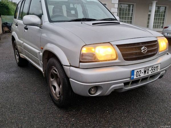 Suzuki Grand Vitara SUV, Diesel, 2002, Silver