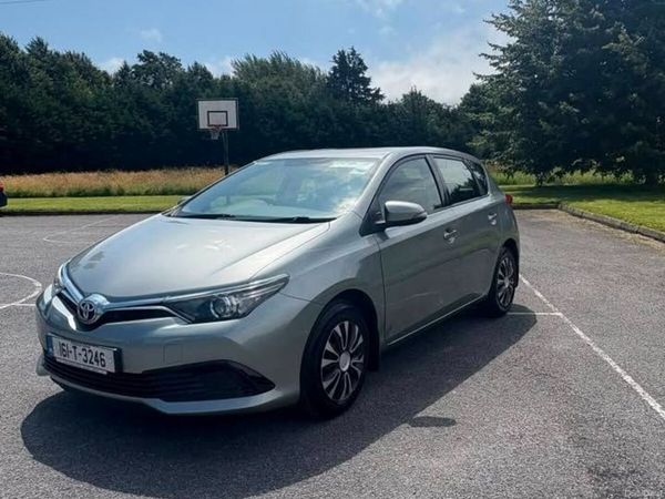 Toyota Auris MPV, Petrol, 2016, Grey