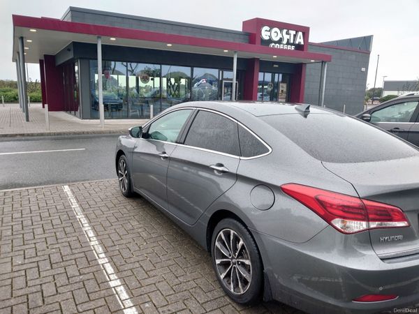 Hyundai i40 Saloon, Diesel, 2016, Silver