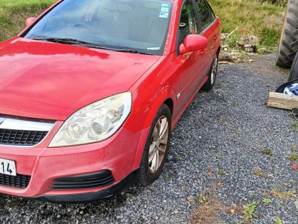 Vauxhall Vectra Hatchback, Diesel, 2008, Red
