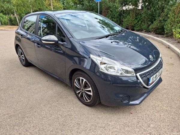 Peugeot 208 Hatchback, Petrol, 2015, Grey